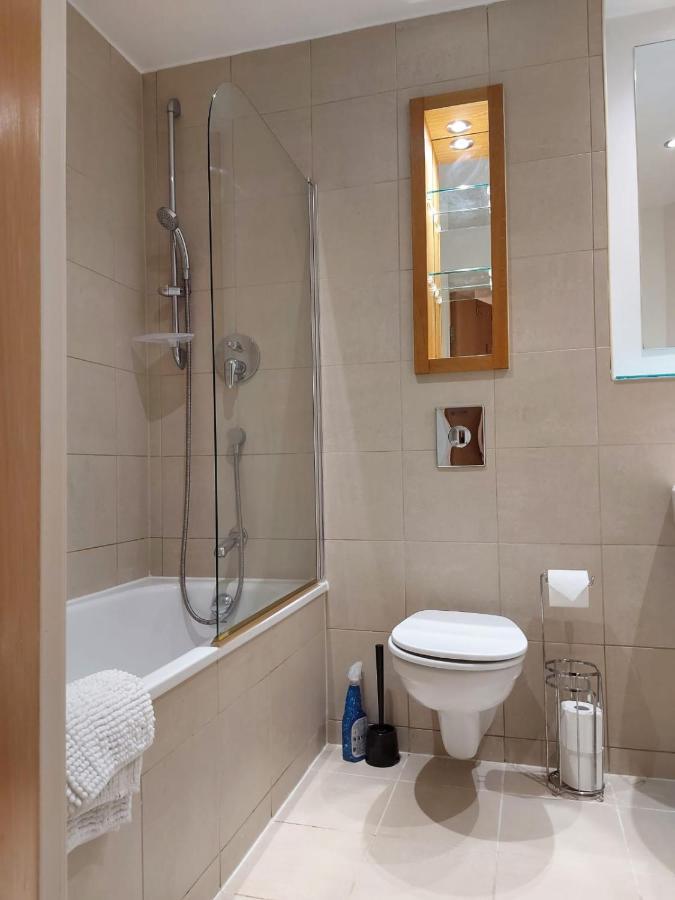 City 2 Bed, 2 Bath, Free Parking & Wifi Sheffield Exterior foto